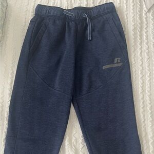 Russell boy’s joggers size 10-12